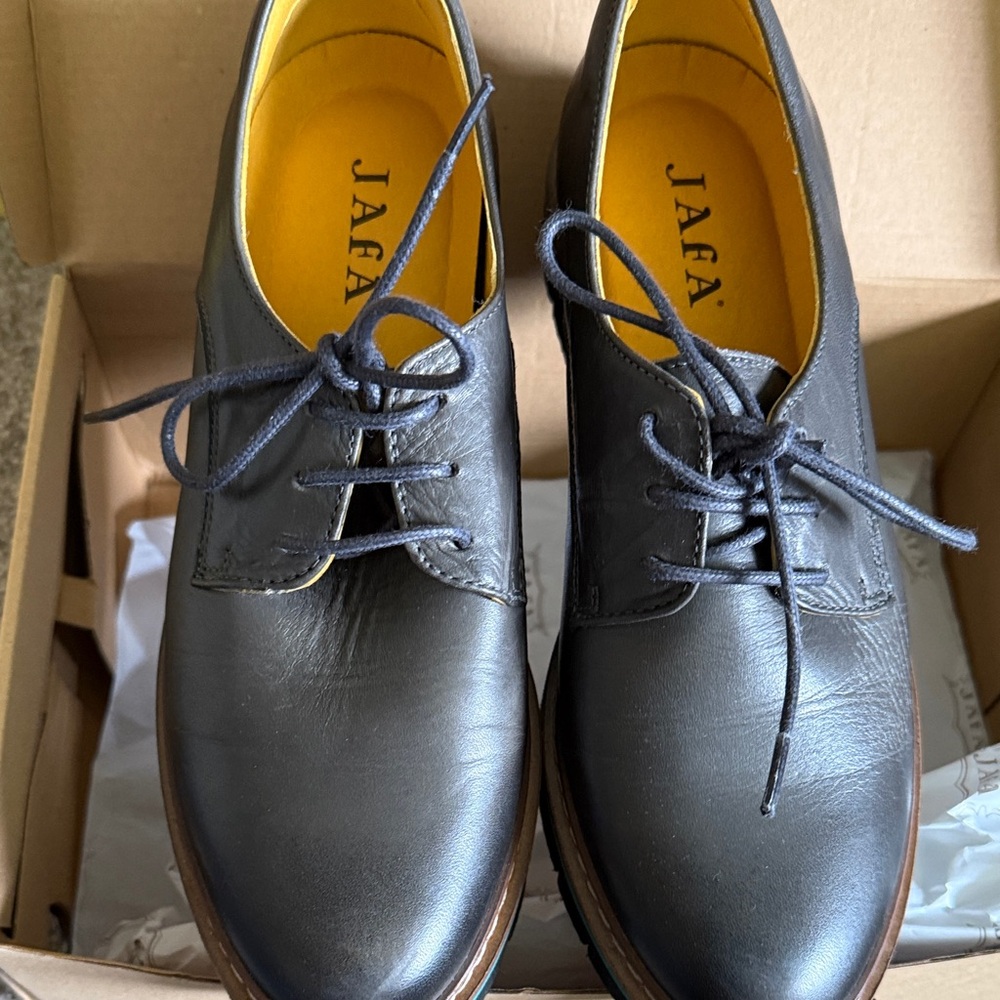 Women's Black Leather Loafers